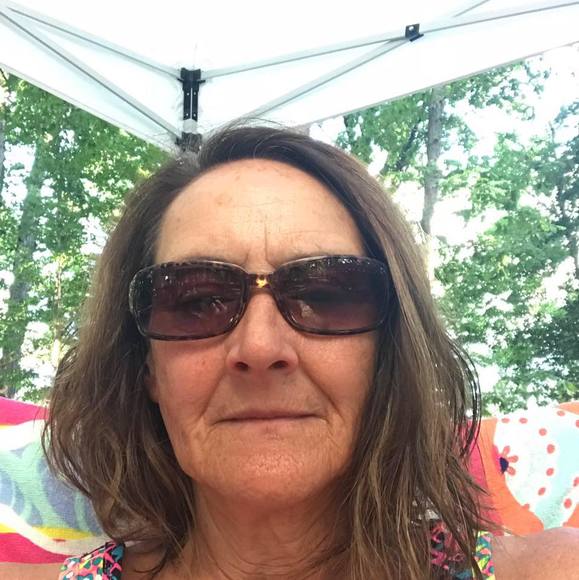 Meet your Posher, Janet - Picture 1 of 1